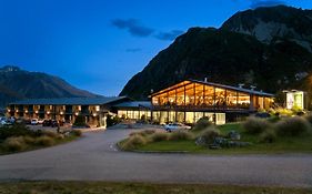 Mt Cook Lodge & Motels